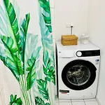 別荘 Ganzes Haus Mit Einer Terrasse, Garten Und Klimaanlage