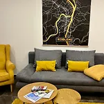 別荘 Ganzes Haus Mit Einer Terrasse, Garten Und Klimaanlage *