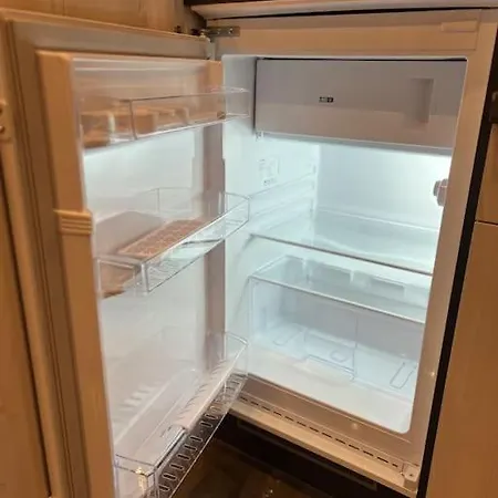 Ganzes Haus Mit Einer Terrasse, Garten Und Klimaanlage