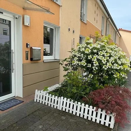 Ganzes Haus Mit Einer Terrasse, Garten Und Klimaanlage * 코블렌츠
