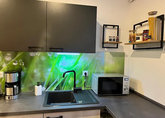 Ganzes Haus Mit Einer Terrasse, Garten Und Klimaanlage Дом отдыха *