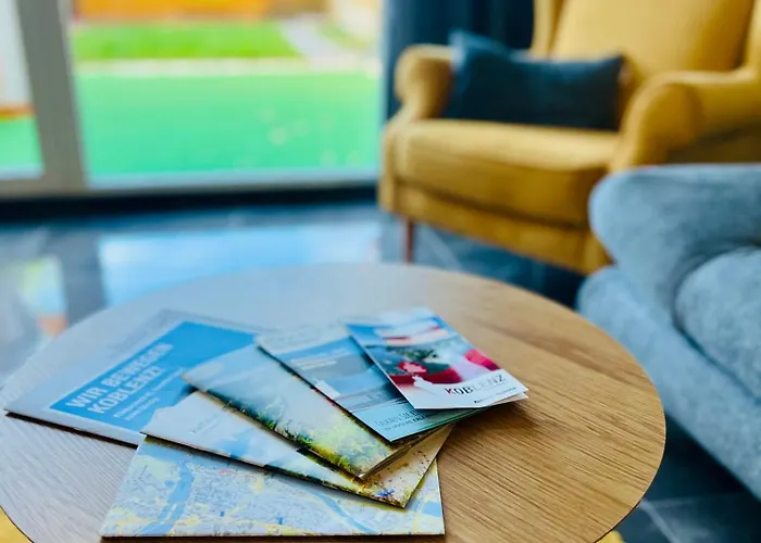 Ganzes Haus Mit Einer Terrasse, Garten Und Klimaanlage Дом отдыха Кобленц