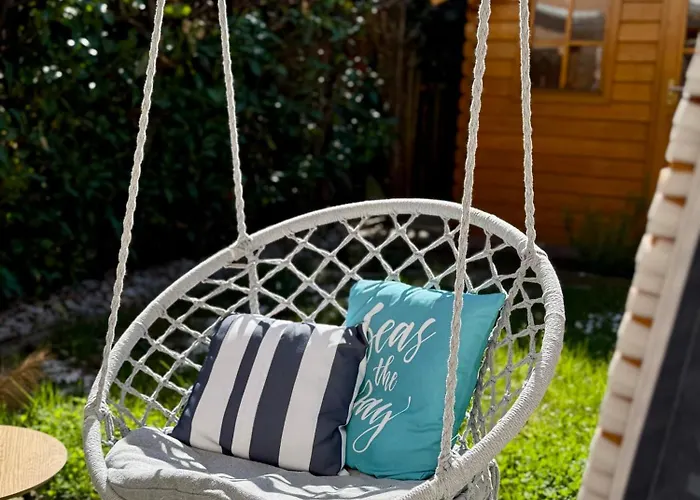 Дом отдыха Ganzes Haus Mit Einer Terrasse, Garten Und Klimaanlage